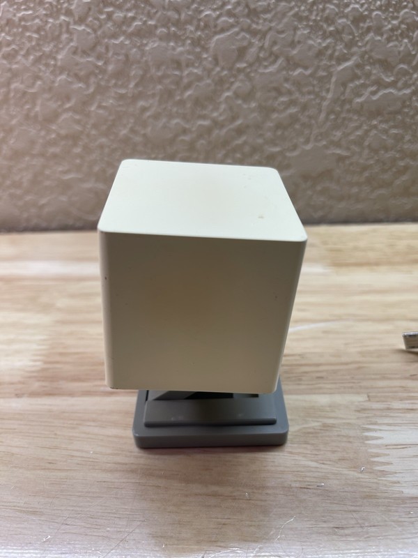 Wyze Cam V2 HD Indoor Wireless Smart Home Security Camera (WYZEC2) gallery