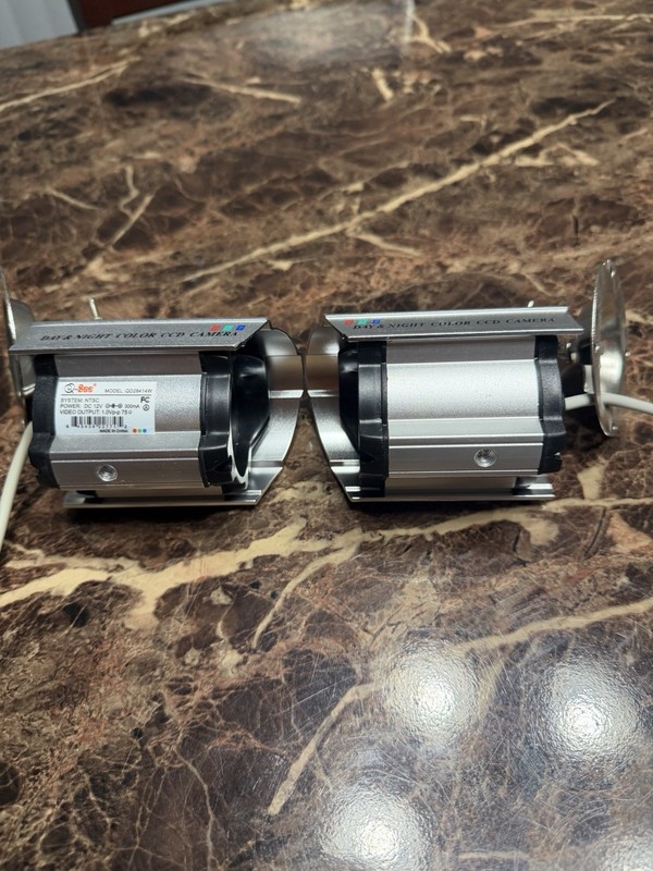 New Lot of 2 Q-See QD28414 QD28414W Weatherproof Day and Night Color CCD Cameras
