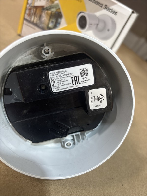 AXIS M2025-LE Network Camera White gallery