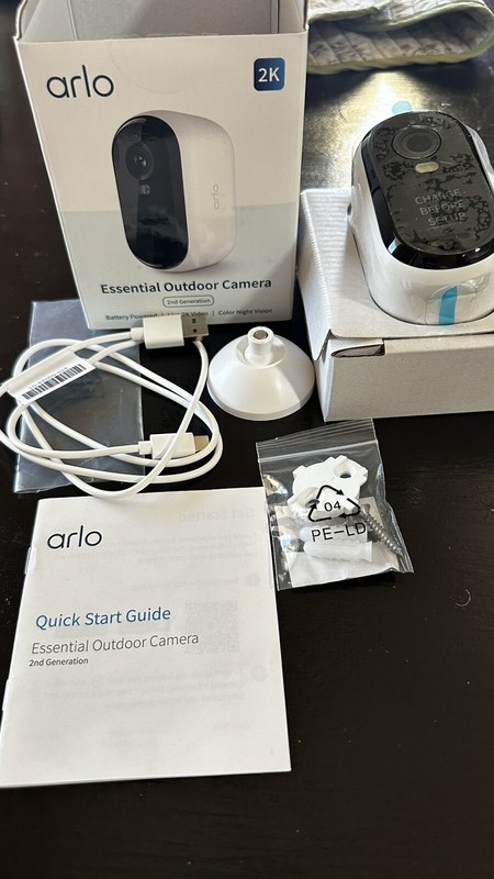 Arlo Essential Outdoor 2nd Gen Add-On 2K Wireless Security Camera White