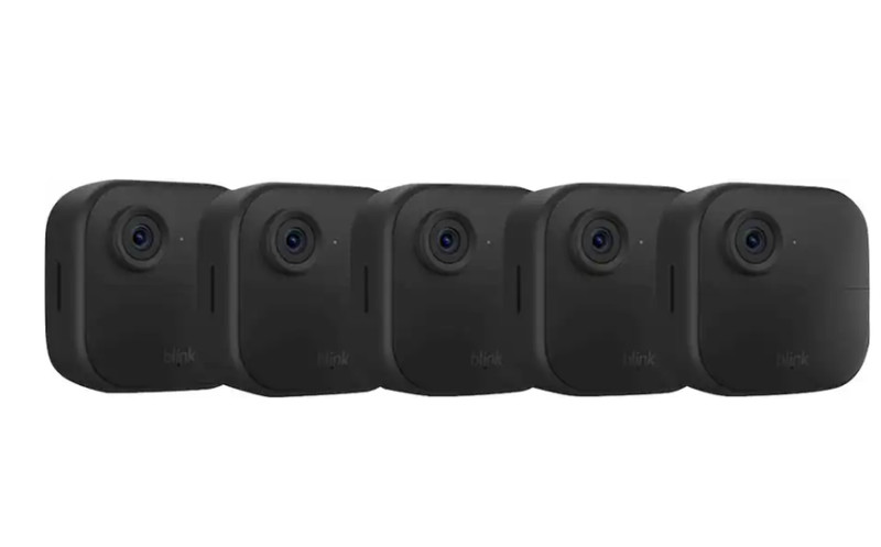 Blink – Outdoor 4 5-Camera Wireless 1080p Security System with Up to Two-year Ba