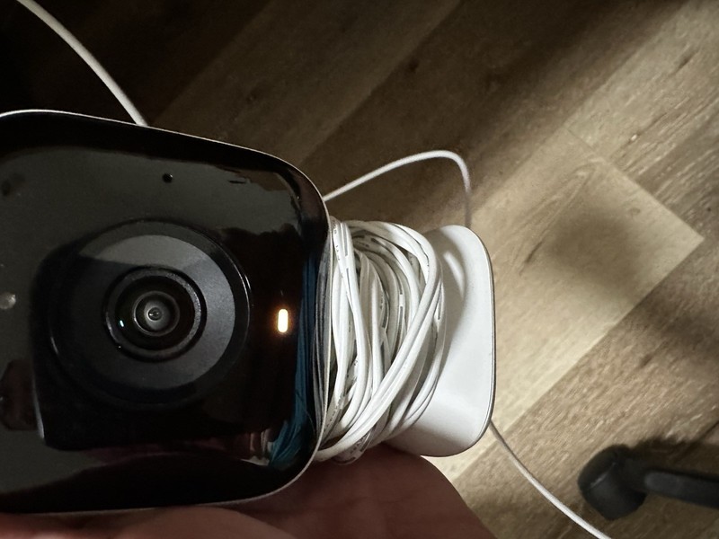 Xfinity Xcam3 Indoor Security Camera in White - Untested gallery