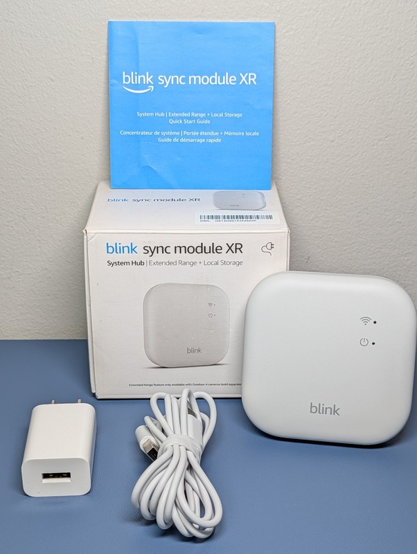 Blink Sync Module XR Hub For All Blink Devices 400ft for Outdoor Cameras White