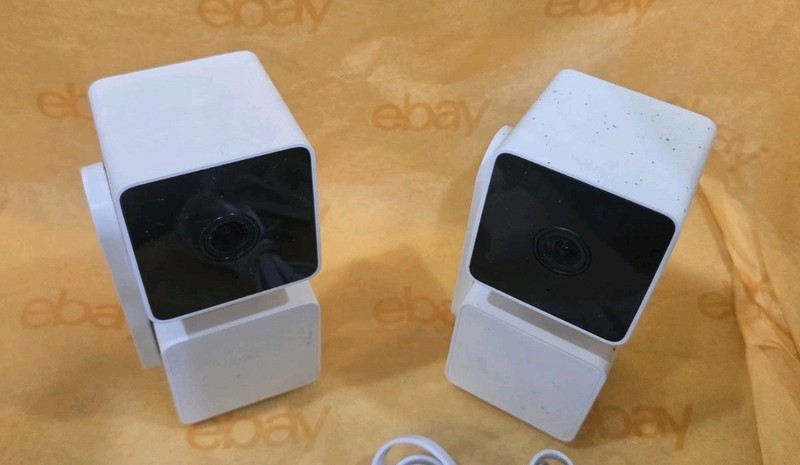 Wyze Cam v3 Indoor/Outdoor Security Camera Lot of 2 — With Power Adapters (3d2) gallery
