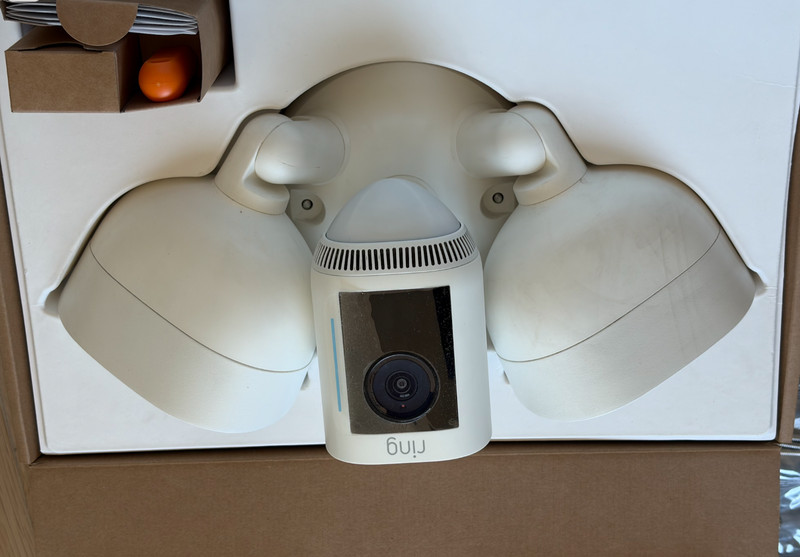 Ring Floodlight Cam Wired Pro gallery