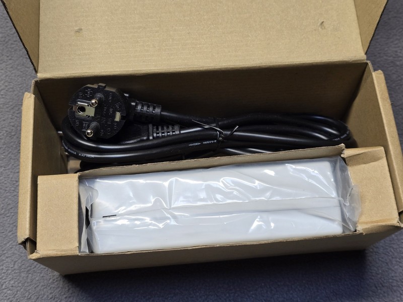 Axis T8154 60w PoE SFP Midspan. Compact, Plug-Play Media Converter W PoE