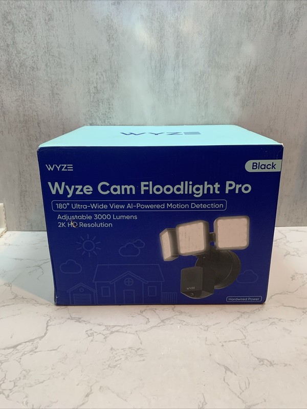 Wyze Cam Floodlight Pro BLACK 3000 Lumen LEDs 180° Wide View 2K HD Outdoor Wired