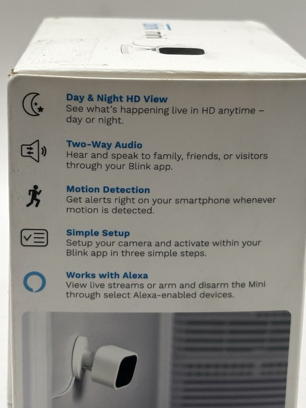 Blink Mini 1080p Wi-Fi Indoor IP Security Camera Motion 2-Way Audio Alexa White gallery