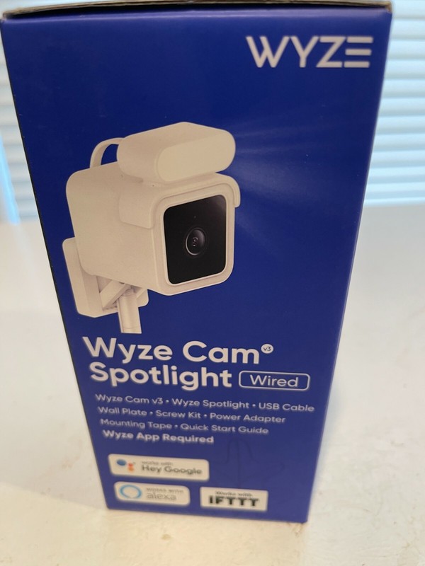 WYZE WIRED WYZE CAM SPOTLIGHT WIRED CAMERA #WYZEC3SLL OUTDOOR SECURITY-NEW gallery