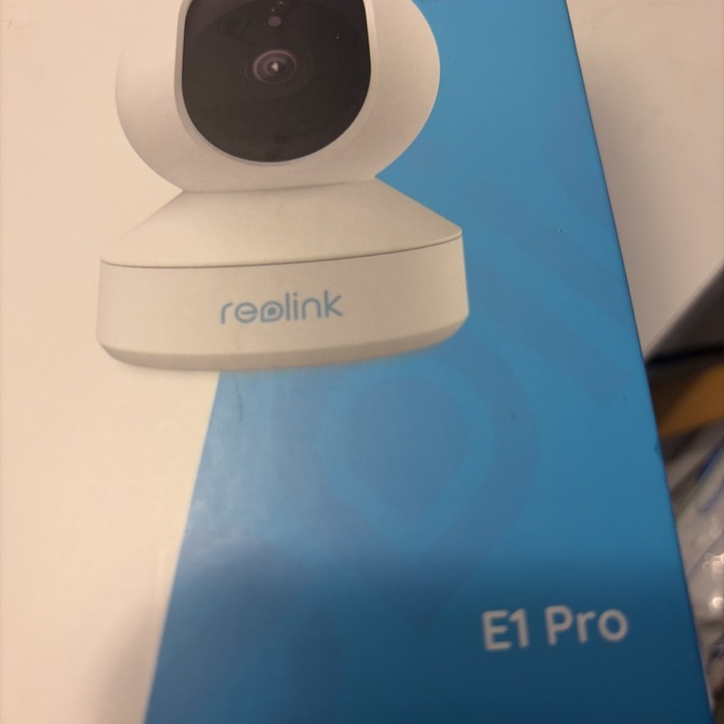 Reolink E1 Pro Smart 5MP 2.4/5GHz Wi-Fi PT Indoor Security Camera Auto Tracking gallery
