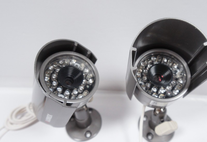 Lorex MC7550 HR AIS Color Security Cameras CCTV Wired IR Lot of 2 gallery