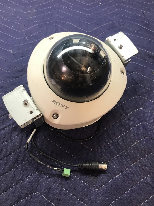 SONY SSC-CD73V MINIDOME VANDAL RESISTANT COLOR CAMERA WITH MOUNTING BRACKET
