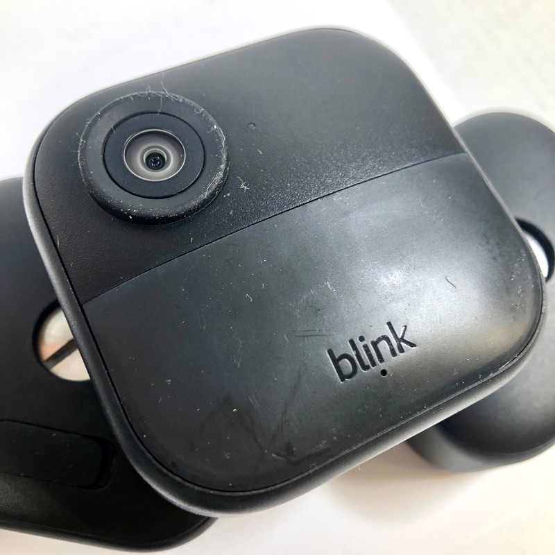 Blink Outdoor 4 1080p Wi-Fi Outdoor 3-Camera Security System - Black gallery