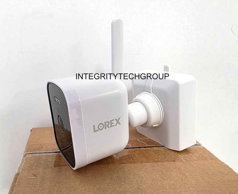 Lorex U855AA-E 4K Spotlight Outdoor Security Camera Bullet BATTERY NOT INCLUDED