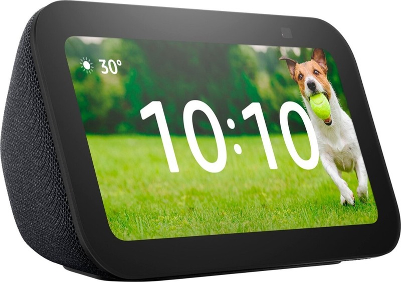 Blink Outdoor 4 Bundle with Amazon Echo Show 5 Charcoal gallery