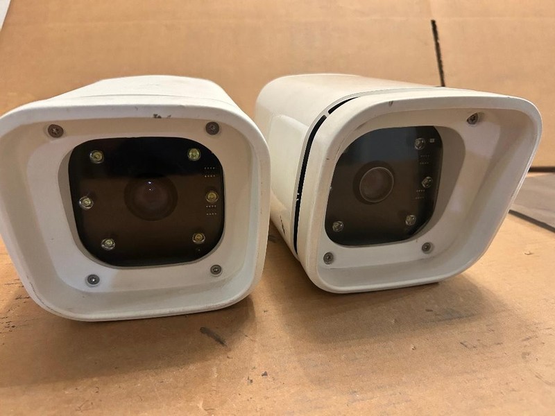 Qty.2 Quercus SmartLPR Acess License Plate Cameras 46520210702016 46520200626050 gallery