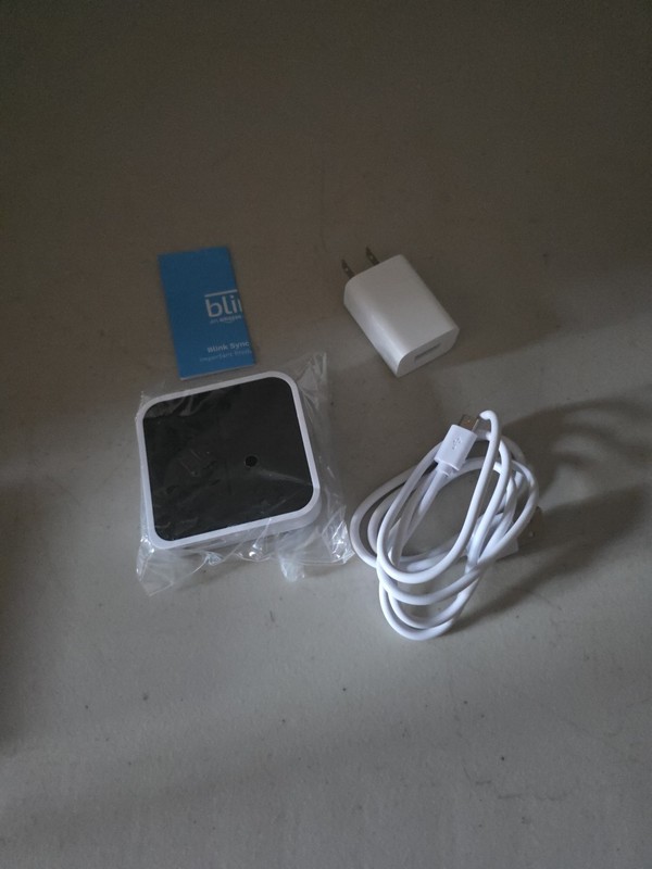 Blink Sync Module 2 + Outlet Wall Mount: 2-in-1 Charging - TESTED gallery